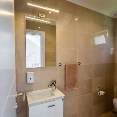 Sleeps 6 Pool Air Con Wifi 卡尔坎