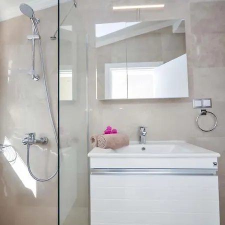 Sleeps 6 Pool Air Con Wifi 别墅 卡尔坎